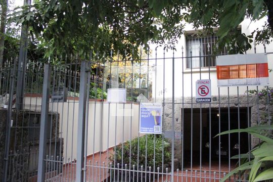 Fachada de casa à venda com 4 quartos, 244m² em Mooca, São Paulo