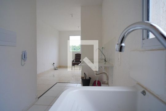 Cozinha de apartamento à venda com 2 quartos, 42m² em Morro Santana, Porto Alegre