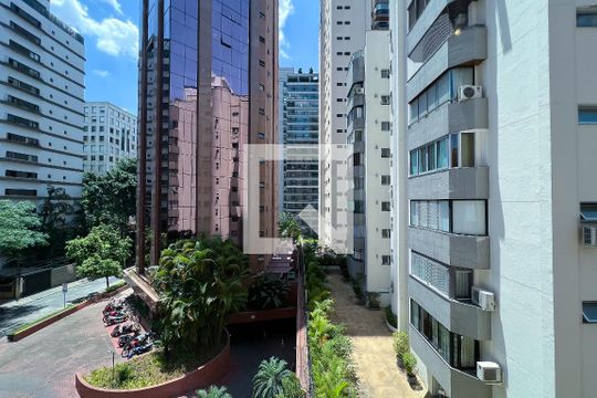 Vista de kitnet/studio à venda com 1 quarto, 40m² em Itaim Bibi, São Paulo
