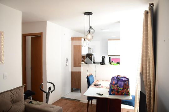 Apartamento para alugar com 2 quartos, 39m² em Jardim Caiapia, Cotia