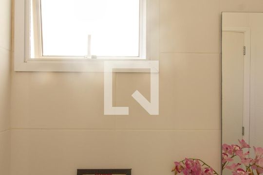 Banheiro de apartamento à venda com 2 quartos, 74m² em Medeiros, Jundiaí