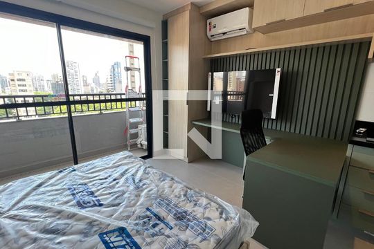 Quarto  de kitnet/studio à venda com 1 quarto, 28m² em Pinheiros, São Paulo