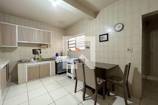 Cozinha de casa à venda com 4 quartos, 177m² em Jardim Lourdes, São Paulo