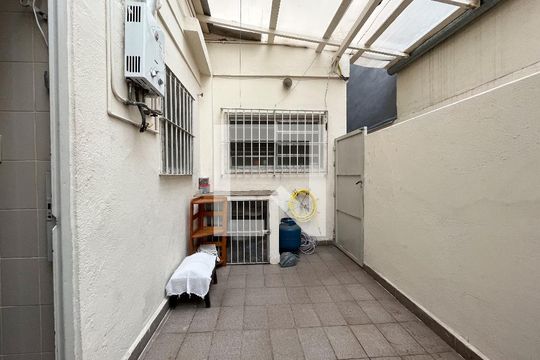 Quintal de casa à venda com 4 quartos, 177m² em Jardim Lourdes, São Paulo