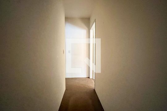 Corredor de casa à venda com 4 quartos, 177m² em Jardim Lourdes, São Paulo
