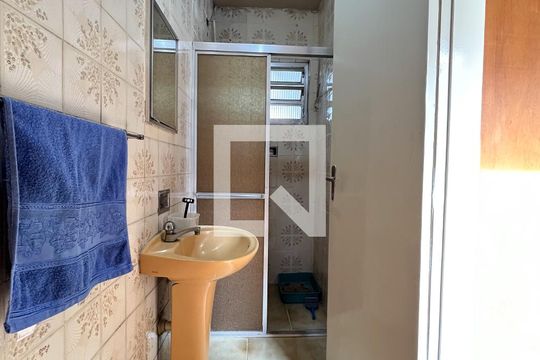 Banheiro da Suíte de casa à venda com 4 quartos, 177m² em Jardim Lourdes, São Paulo