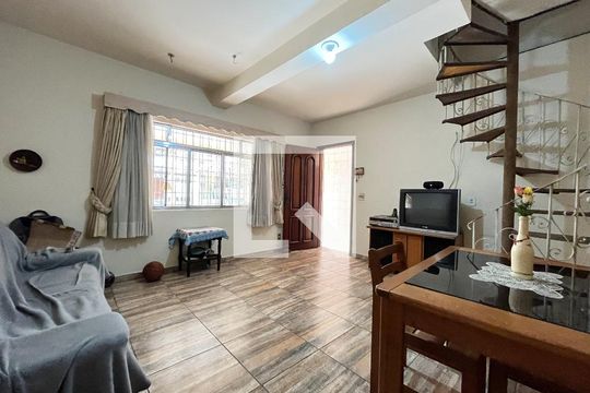 Sala de casa à venda com 4 quartos, 177m² em Jardim Lourdes, São Paulo