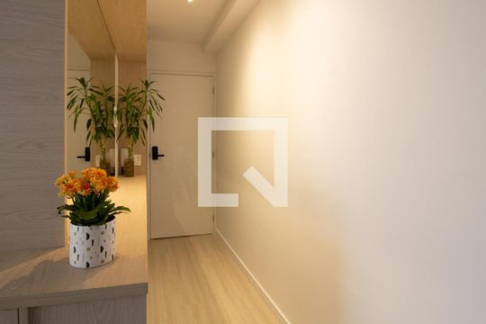 Entrada 2 de kitnet/studio à venda com 1 quarto, 33m² em Vila Buarque, São Paulo