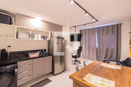 Studio de kitnet/studio à venda com 1 quarto, 37m² em Marechal Rondon, Canoas
