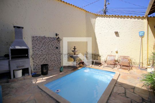 Piscina de casa à venda com 3 quartos, 477m² em São Cristóvão, Belo Horizonte