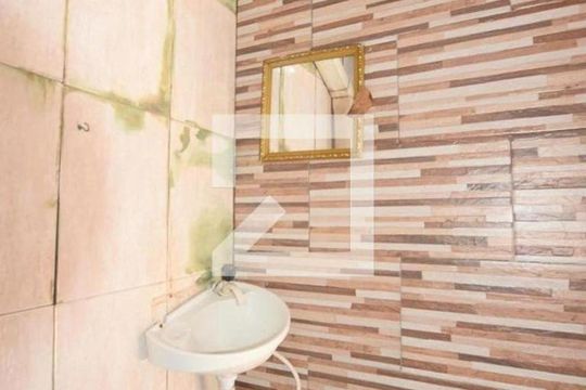 Banheiro de Serviço de apartamento para alugar com 3 quartos, 260m² em Marechal Hermes, Rio de Janeiro