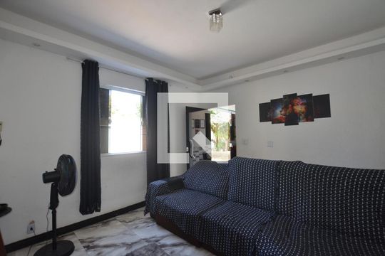 Apartamento para alugar com 3 quartos, 260m² em Marechal Hermes, Rio de Janeiro