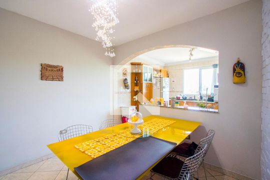 Copa de casa à venda com 3 quartos, 295m² em Parque Gerassi, Santo André
