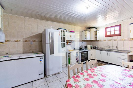 Cozinha de casa à venda com 5 quartos, 250m² em Rio Branco, Canoas