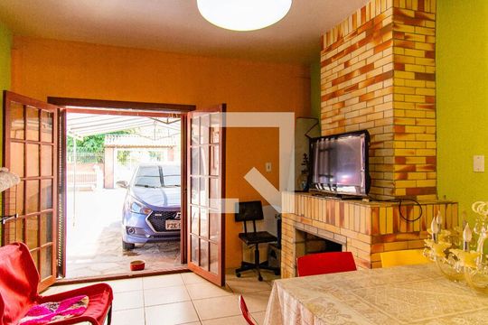 Área comum  de casa à venda com 5 quartos, 250m² em Rio Branco, Canoas