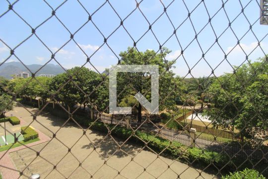 Vista da Suíte 2 de apartamento para alugar com 4 quartos, 150m² em Jacarepaguá, Rio de Janeiro