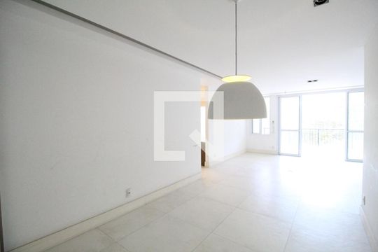 Sala de apartamento para alugar com 4 quartos, 150m² em Jacarepaguá, Rio de Janeiro