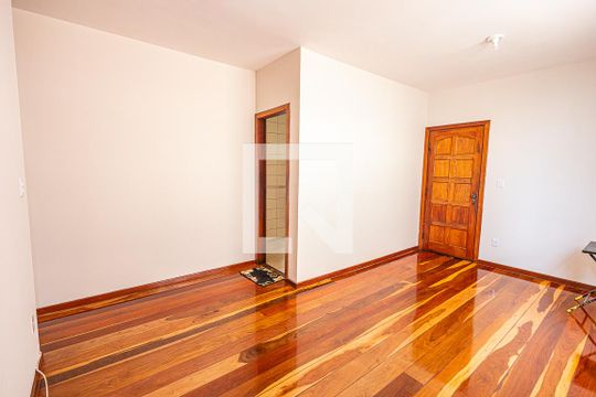 Apartamento para alugar com 3 quartos, 82m² em Santa Rosa, Belo Horizonte