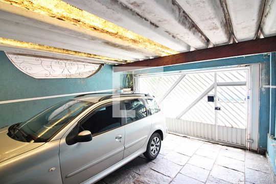 Garagem de casa à venda com 3 quartos, 145m² em Rudge Ramos, São Bernardo do Campo