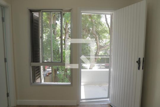 Suite  de apartamento à venda com 2 quartos, 70m² em Vila Clementino, São Paulo