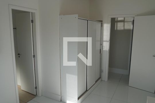 Suíte1 de apartamento à venda com 3 quartos, 120m² em Vila Andrade, São Paulo