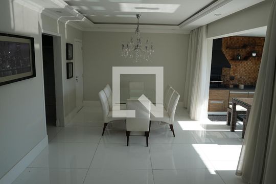Sala de apartamento à venda com 3 quartos, 120m² em Vila Andrade, São Paulo
