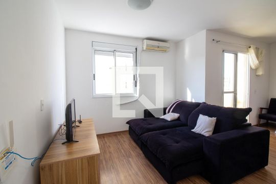 Apartamento à venda com 3 quartos, 70m² em Passo D’areia, Porto Alegre