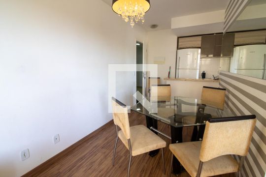 Cozinha de apartamento à venda com 3 quartos, 70m² em Passo D’areia, Porto Alegre