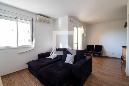 Sala de apartamento para alugar com 3 quartos, 70m² em Passo D’areia, Porto Alegre