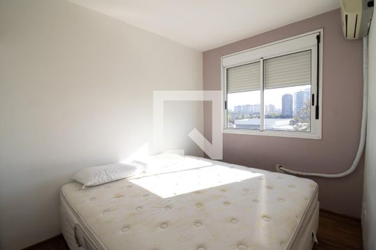 Quarto 1 de apartamento à venda com 3 quartos, 70m² em Passo D’areia, Porto Alegre