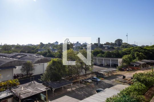 Sala Vista de apartamento à venda com 3 quartos, 70m² em Passo D’areia, Porto Alegre