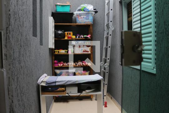 Área de Luz de casa à venda com 3 quartos, 120m² em Vila Fernandes, São Paulo