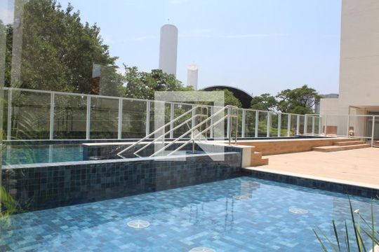 Área comum - Piscina de apartamento à venda com 2 quartos, 64m² em Barra Funda, São Paulo