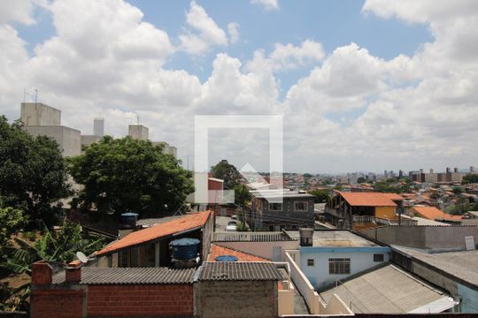 Vista do Quarto 3 de apartamento para alugar com 3 quartos, 52m² em Conjunto Habitacional Padre Jose de Anchieta, São Paulo