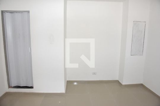 Quarto de apartamento para alugar com 1 quarto, 28m² em Vila Santana, São Paulo