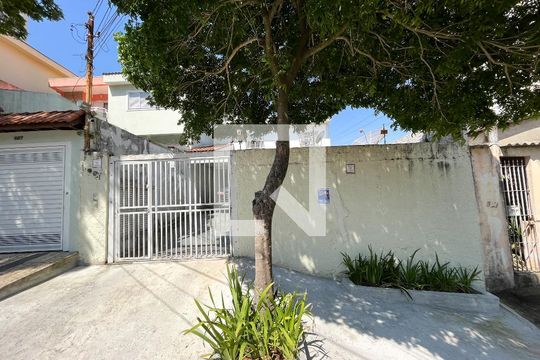 Fachada de casa à venda com 4 quartos, 300m² em Vila da Saúde, São Paulo