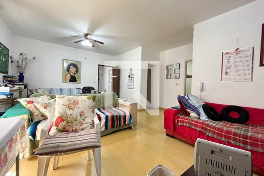 Sala de casa à venda com 4 quartos, 300m² em Vila da Saúde, São Paulo