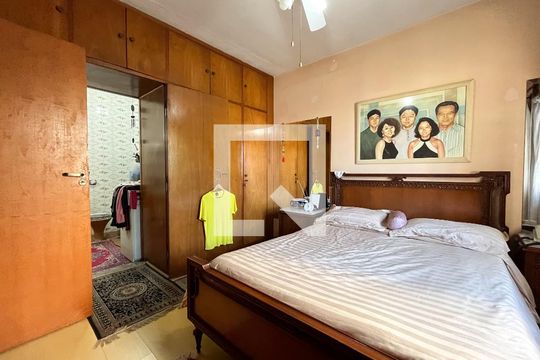 Suite 1 de casa à venda com 4 quartos, 300m² em Vila da Saúde, São Paulo