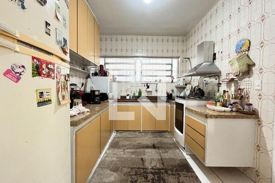 Cozinha de casa à venda com 4 quartos, 300m² em Vila da Saúde, São Paulo