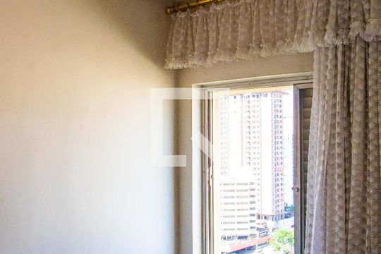 Quarto  de apartamento à venda com 1 quarto, 58m² em Conceicao, Campinas