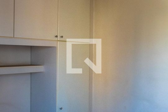 Quarto  de apartamento à venda com 1 quarto, 58m² em Conceicao, Campinas