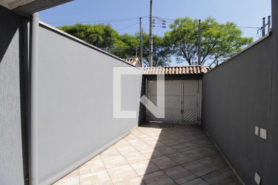 Garagem de casa à venda com 2 quartos, 145m² em Vila Ré, São Paulo