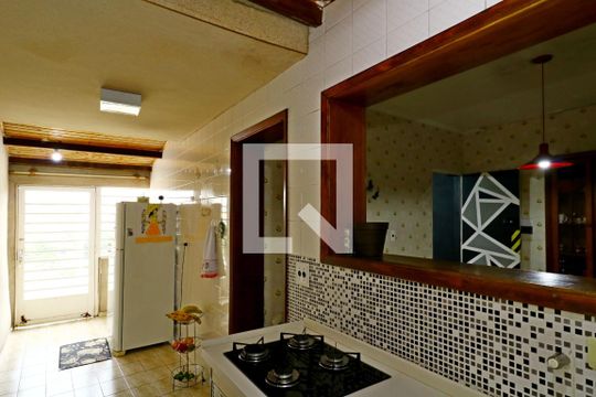 Cozinha de casa à venda com 2 quartos, 148m² em Vila Vitoria, Santo André