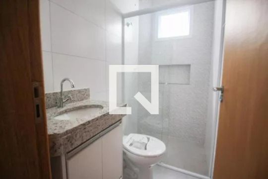 Kitnet/Studio para alugar com 1 quarto, 27m² em Vila Nivi, São Paulo