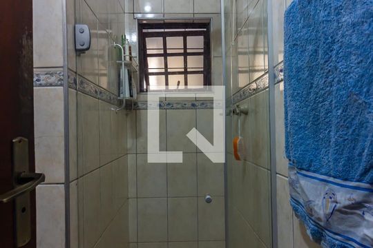 Banheiro de casa à venda com 4 quartos, 180m² em Cidade das Flores, Osasco