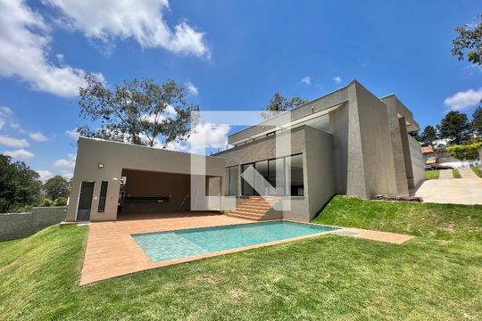 Área Externa de casa de condomínio à venda com 4 quartos, 502m² em Alphaville, Nova Lima