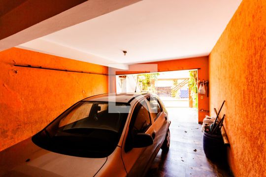 Garagem de casa à venda com 4 quartos, 192m² em Vila Curuçá, Santo André