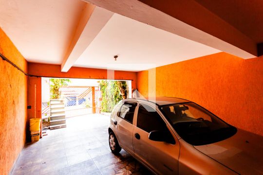 Garagem de casa à venda com 4 quartos, 192m² em Vila Curuçá, Santo André