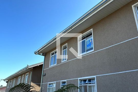 Fachada do bloco de apartamento para alugar com 2 quartos, 36m² em São Braz, Curitiba