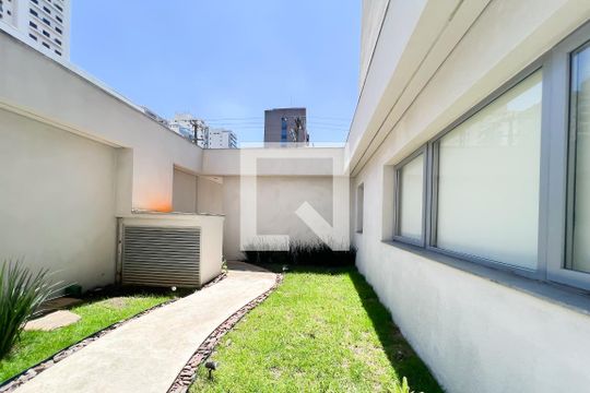 Área externa de apartamento para alugar com 1 quarto, 75m² em Vila Olímpia, São Paulo